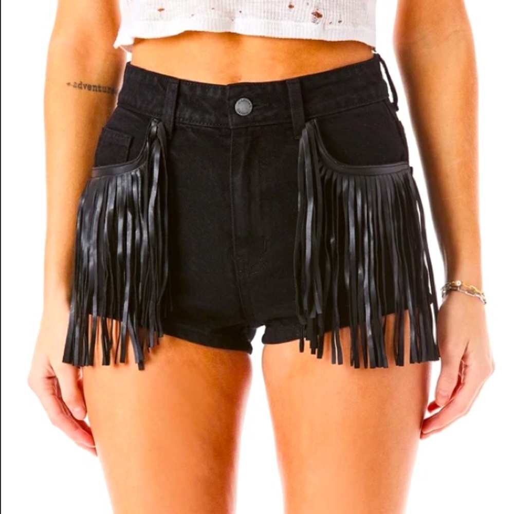 LF CARMAR BLACK LEATHER FRINGE SHORTS NWT 24